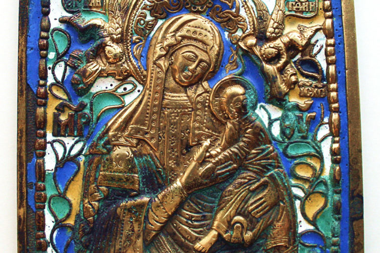 Образ Страстной Богоматери на медных литых иконах